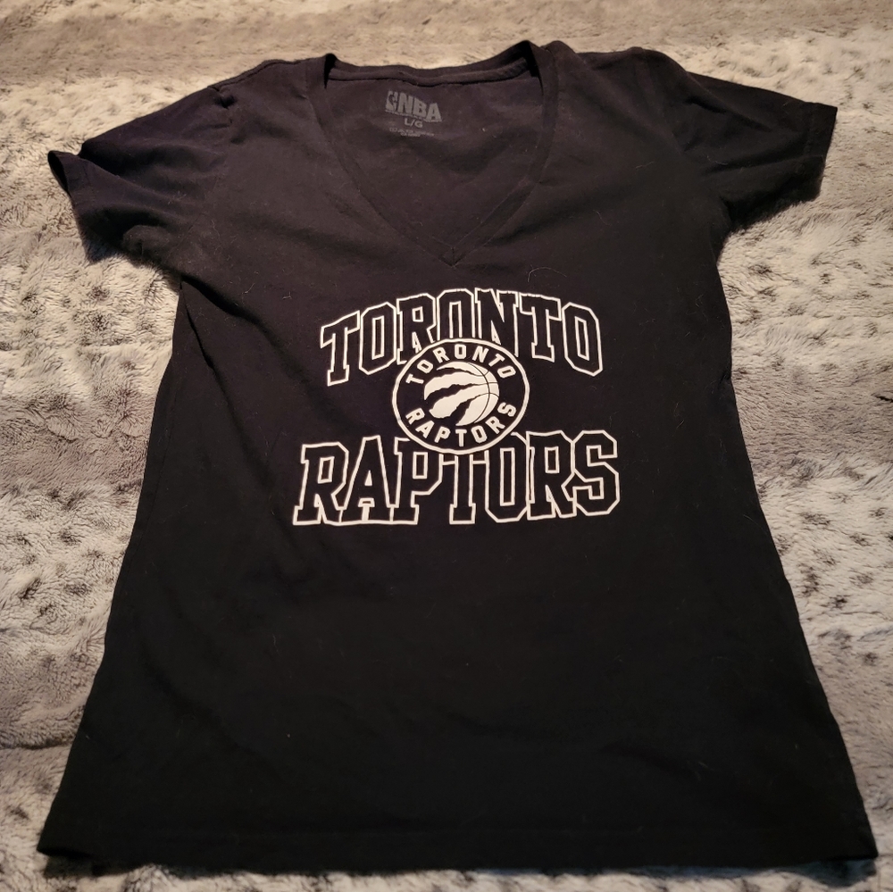 Womens large nba tshirt